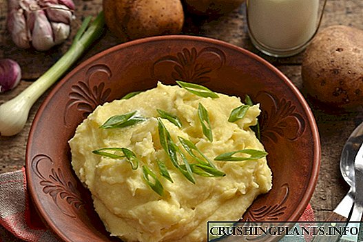 Пире од компири - рецепт со млеко и путер