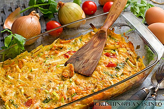 Zucchini casserole na may manok - walang harina at labis na calorie